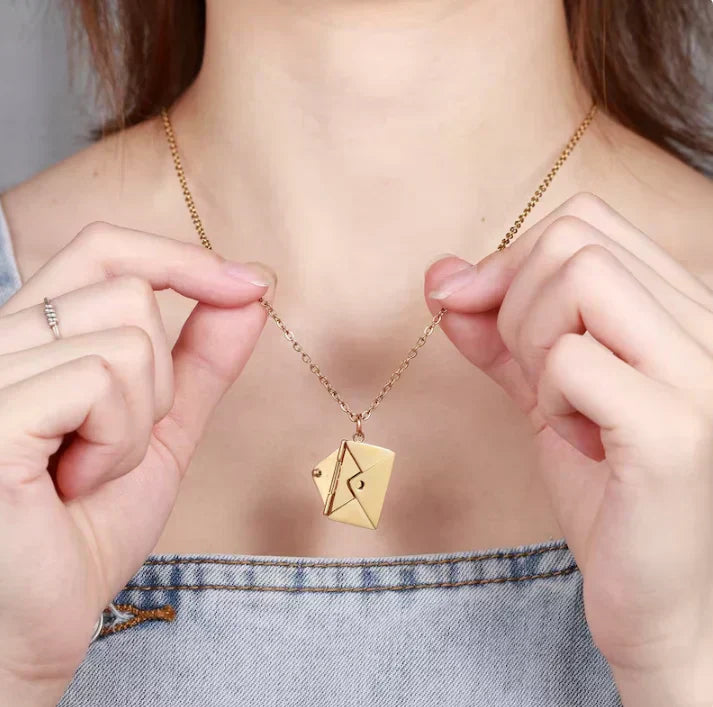 CYNTRIX™   - ENVELOPE LOVE LETTER PENDANT NECKLACE